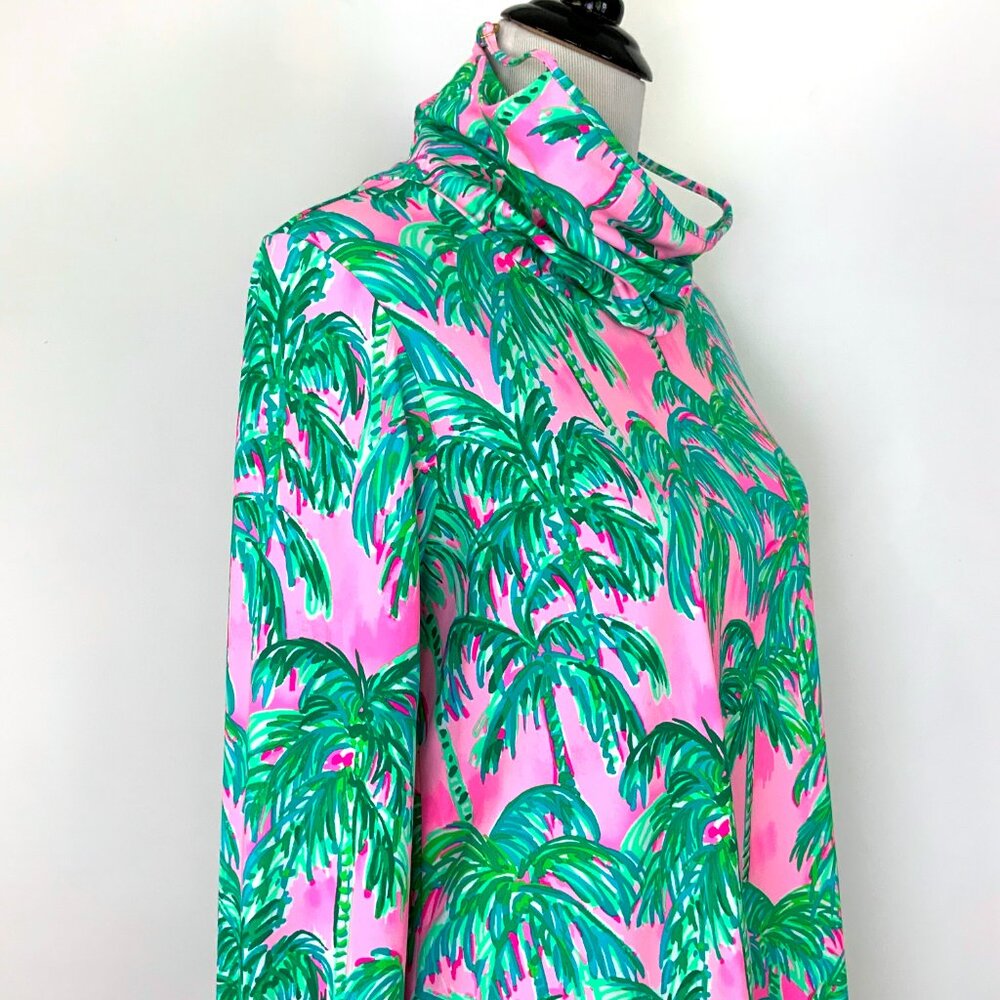 New Lilly Pulitzer Lilshield Palm Tree UPF 50+ Cowlneck Top Sz M - Picture 12 of 16